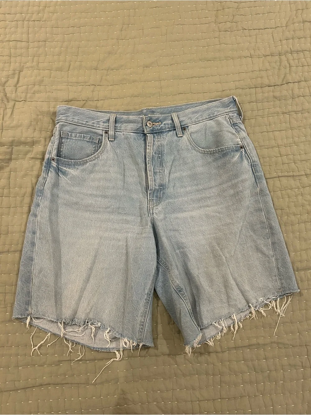 Old Navy blue mid rise baggy denim shorts with 9 inch inseam